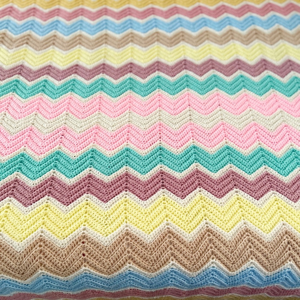 Vintage Handmade Chevron Crochet Afghan Throw Blanket Lap Quilt 58” X 92”